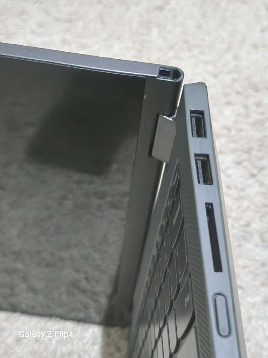 Ideapad  Flex5 Ryzen 3 246gig NVMe 4gig Ram