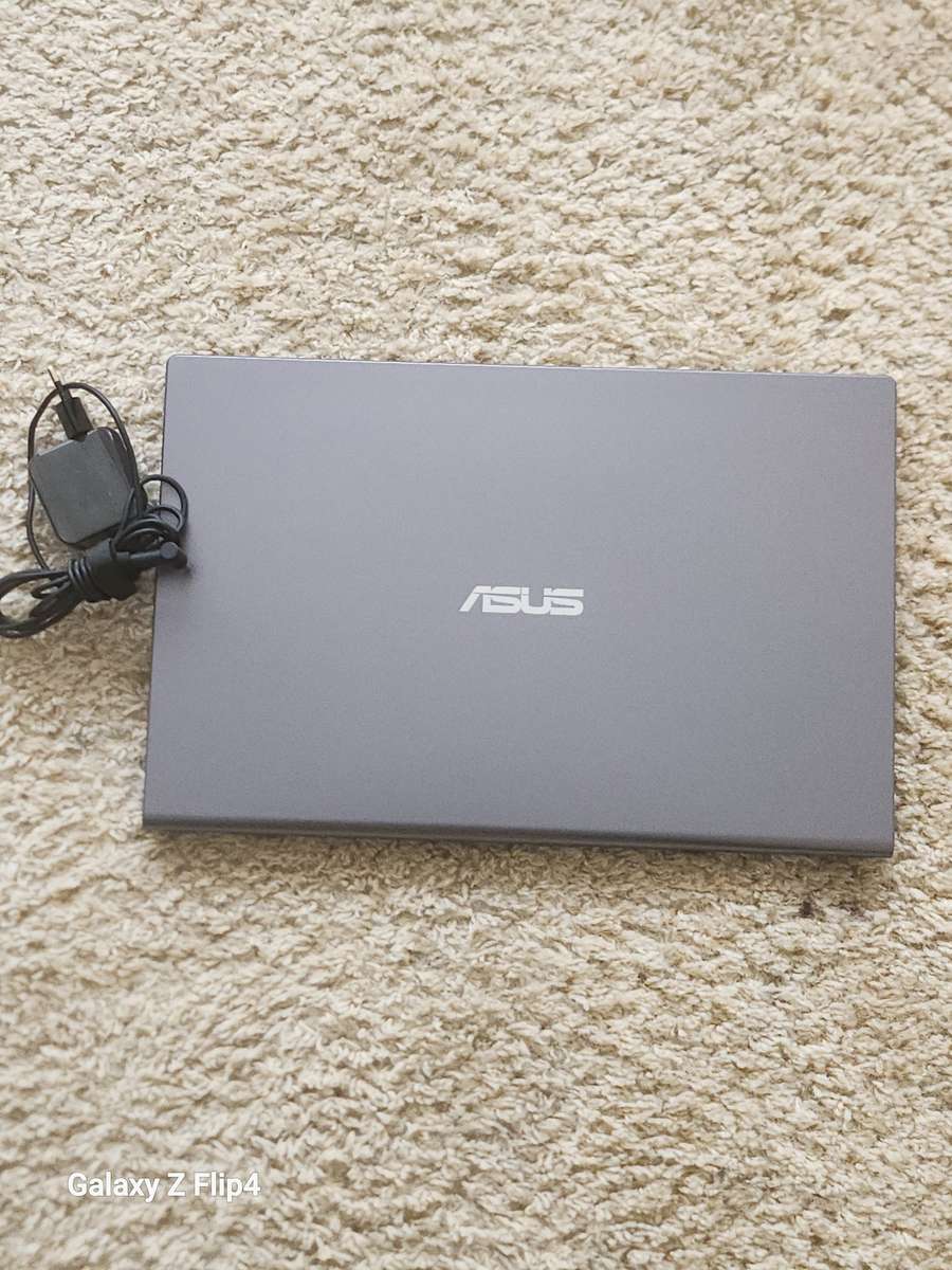 Asus X515M Intel Celeron N4020 256NVMe 8gig Ram Windows 11 24h2