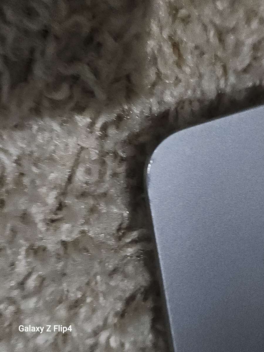 MACBOOK AIR M1 2020 256 NVME 8GIG RAM MacOs SEQUOIA