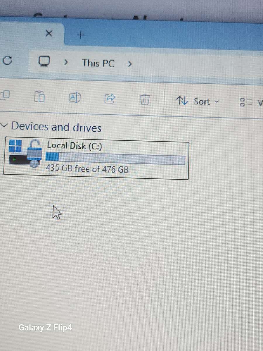 Acer extensa Core i5 10th gen 512nvme 8gig ram Windows 11 24h2