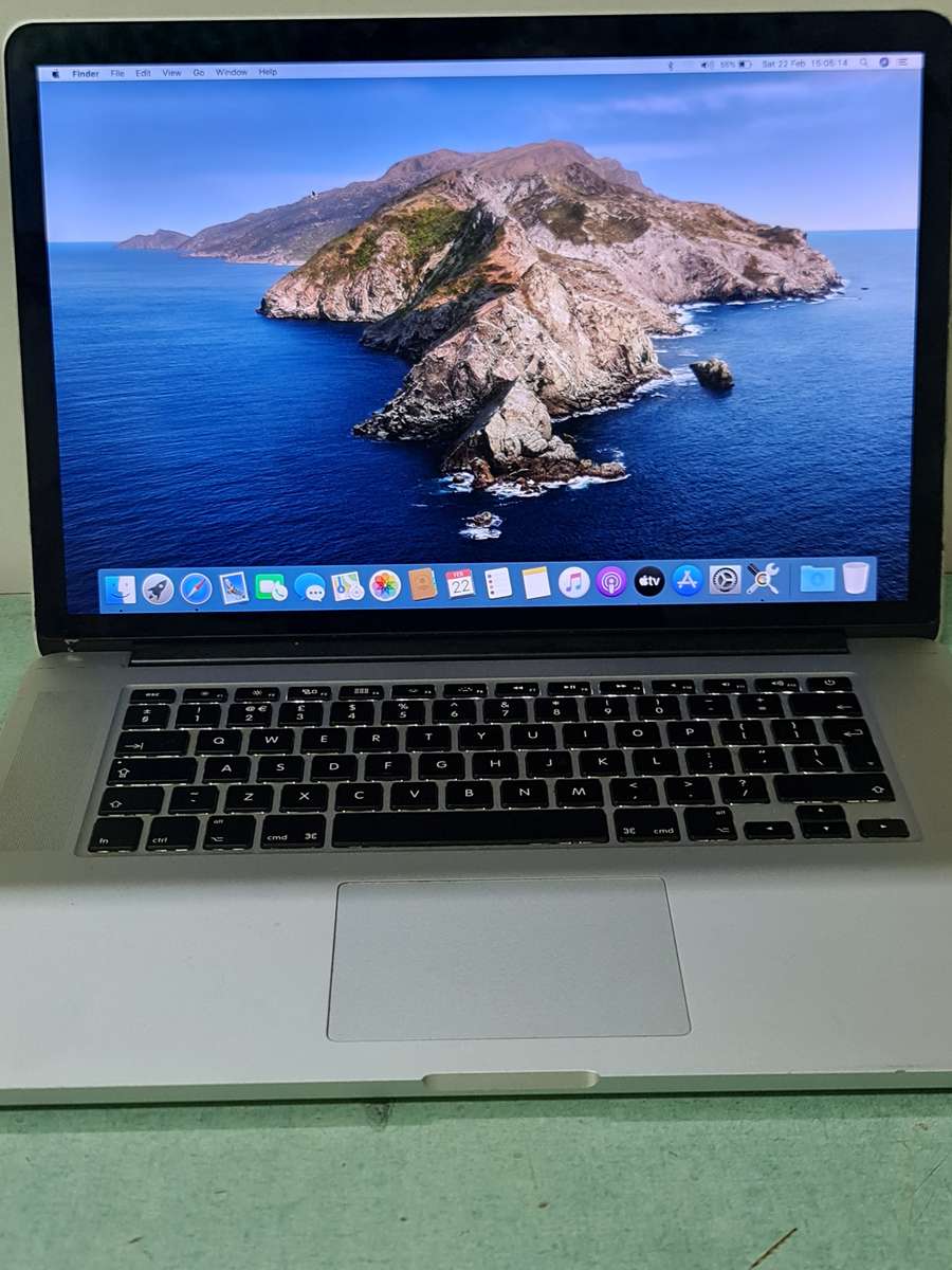 Macbook Pro Core i7 256ssd 8gig ram MacOs Catalina