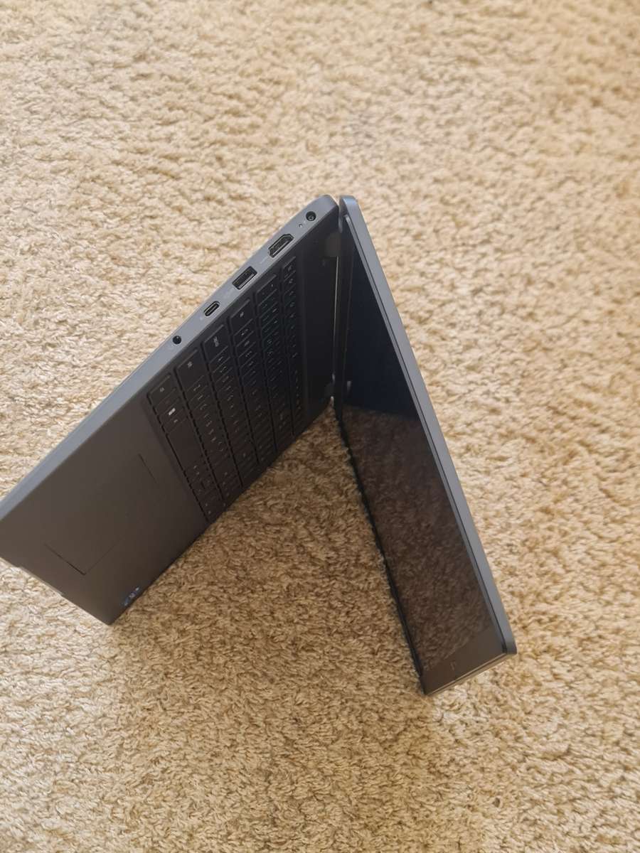 Dell Latitude 3540 Notebook PC  Core i5-1335U / 15.6 FHD / 8GB RAM / 256GB SSD / Win 11 Pro / Grey