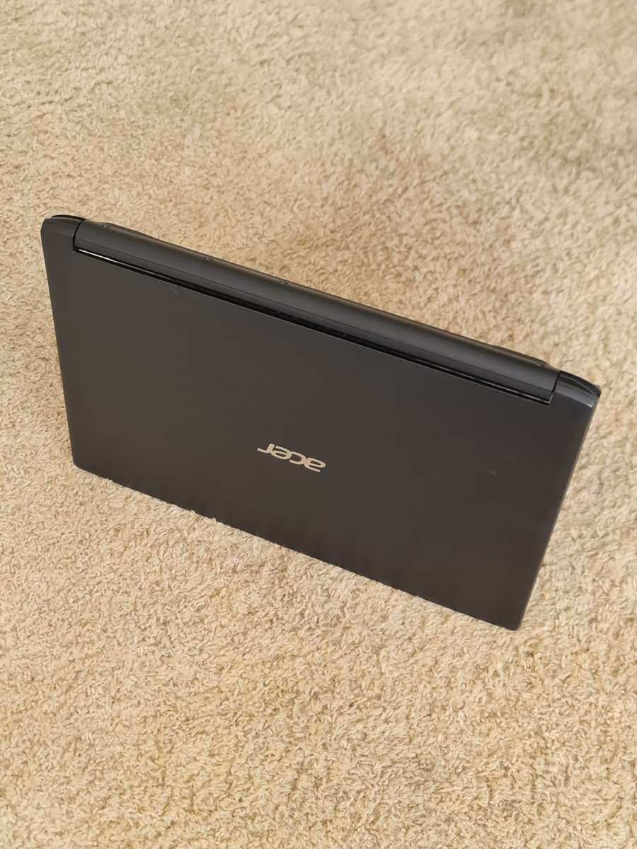 ACER ASPIRE3 INTEL CELERON 1TB HDD 4GIG RAM WINDOWS 11