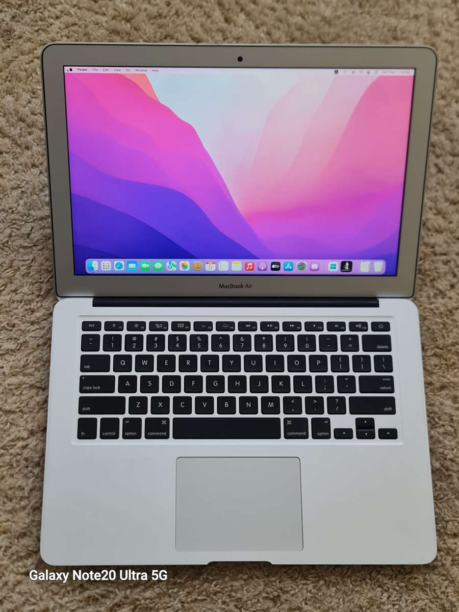 MacBook Air Core i5(13-inch, Early 2015) - 13.3" 128gig nvme 4gig ram Os Monterey