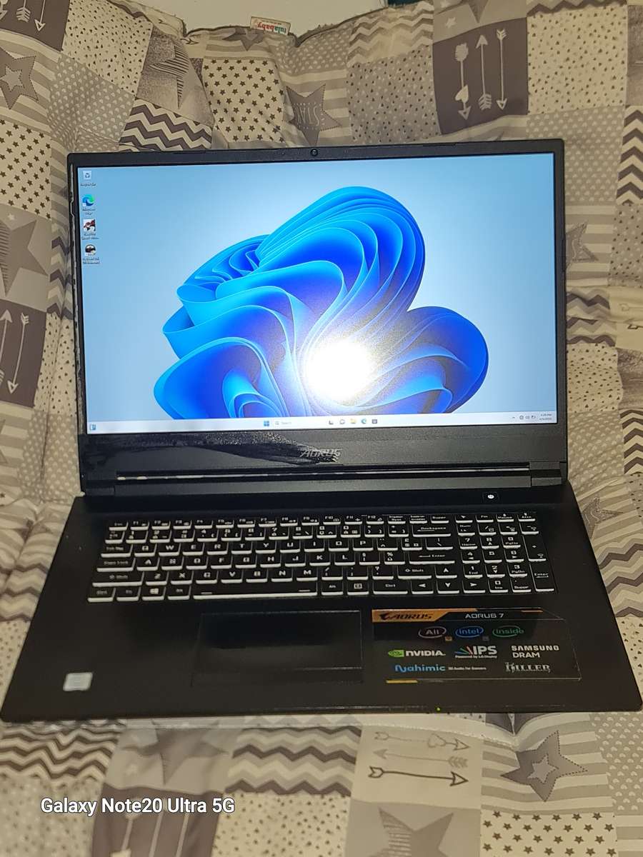 AORUS 7 GAMING LAPTOP CORE I7 9TH GEN 512 SSD 16 GIG RAM NVIDIA GTX1660TI WINDOWS 11 24H2
