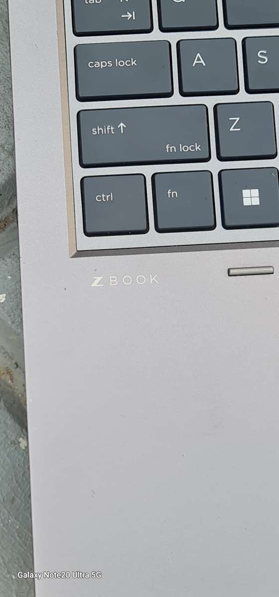 HP ZBook Fury G8 15.6' Core i7-11850H 32GB RAM 512 GiG NVMe Win 11 Pro 24H2