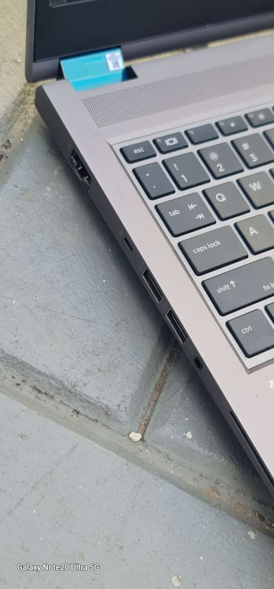 HP ZBook Fury G8 15.6' Core i7-11850H 32GB RAM 512 GiG NVMe Win 11 Pro 24H2