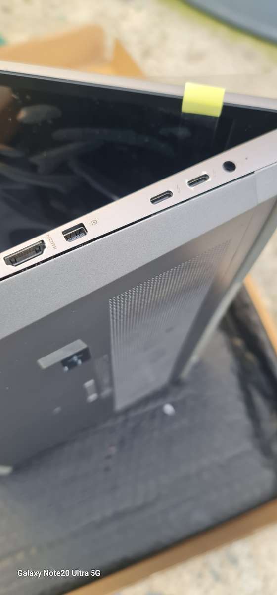 HP ZBook Fury G8 15.6' Core i7-11850H 32GB RAM 512 GiG NVMe Win 11 Pro 24H2