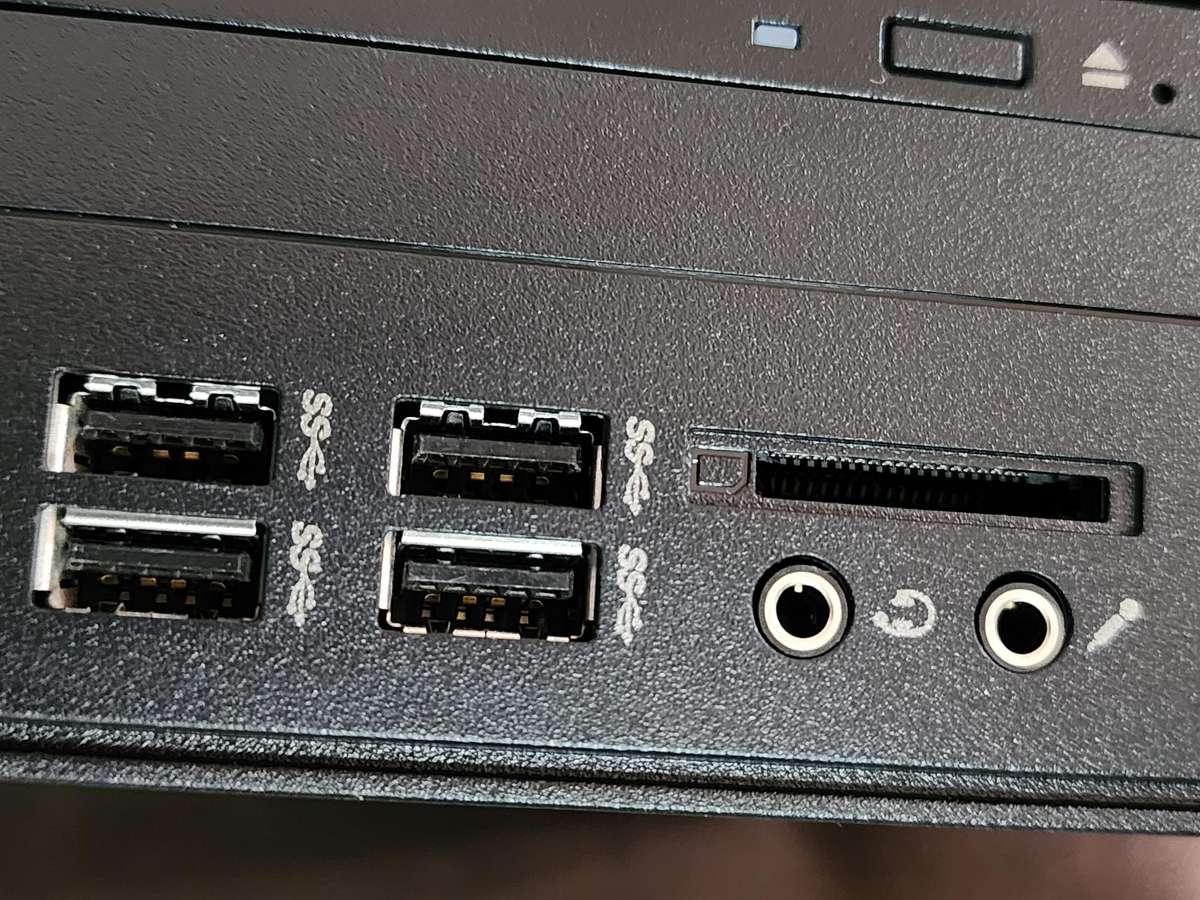 LENOVO V530S SFF CORE I5 9TH GEN 1TB HDD 4GIG RAM MICROSOFT WINDOWS 11PRO