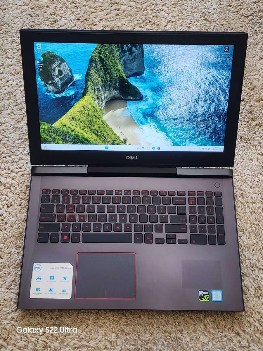 Dell 15 7000 gaming  Core i7 7th gen 960gig ssd 16gig ram NVIDIA 1050Ti graphics Windows 11pro 24h2