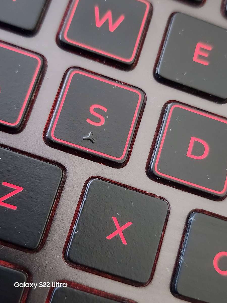 Dell 15 7000 gaming  Core i7 7th gen 960gig ssd 16gig ram NVIDIA 1050Ti graphics Windows 11pro 24h2