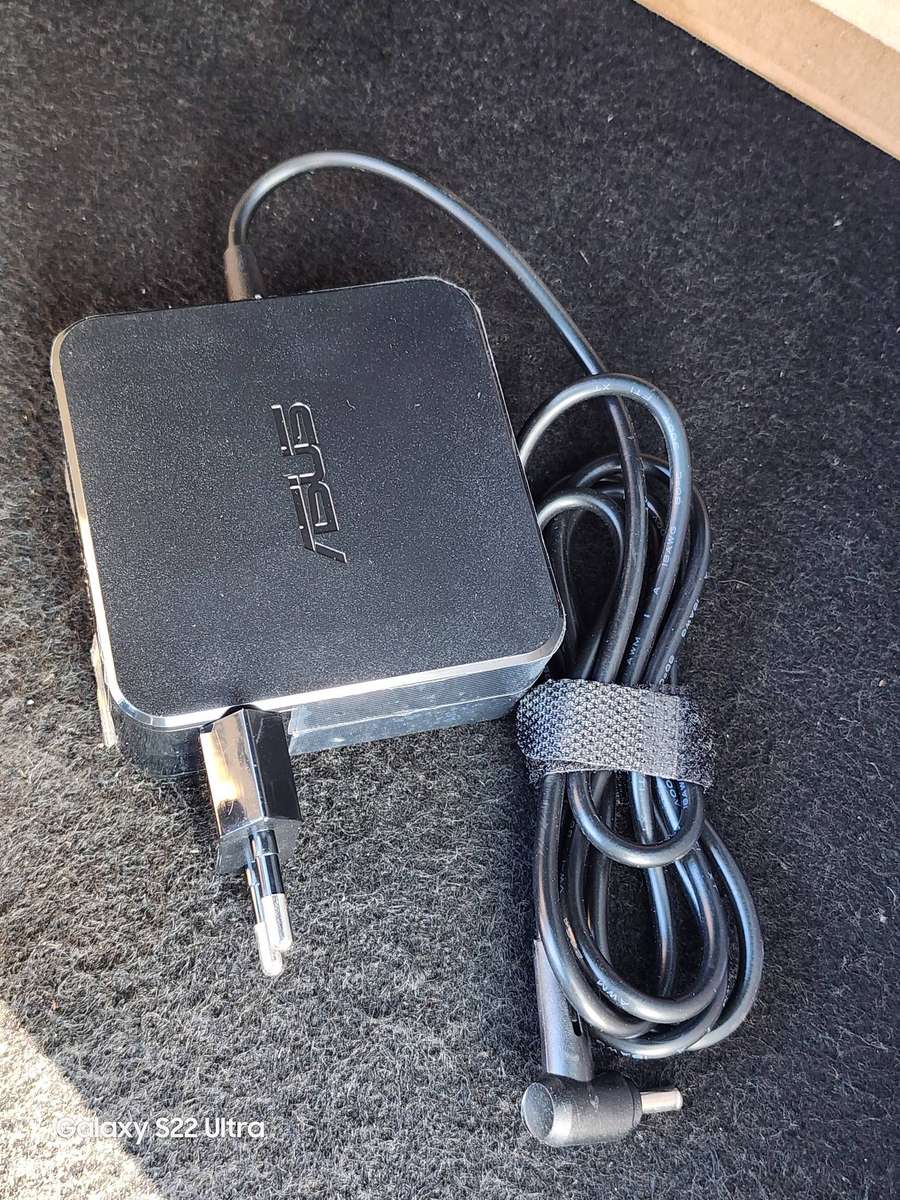 ASUS 65W CHARGER