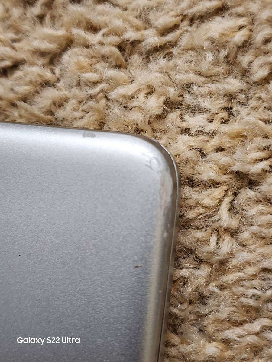 Hp15s Intel celeron N4500 256nvme 4gig. Ram Microsoft windows 11pro 24h2