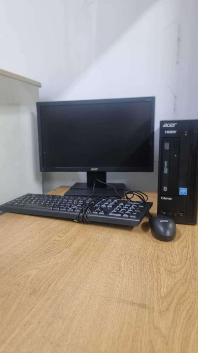 Acer extensa Desktops