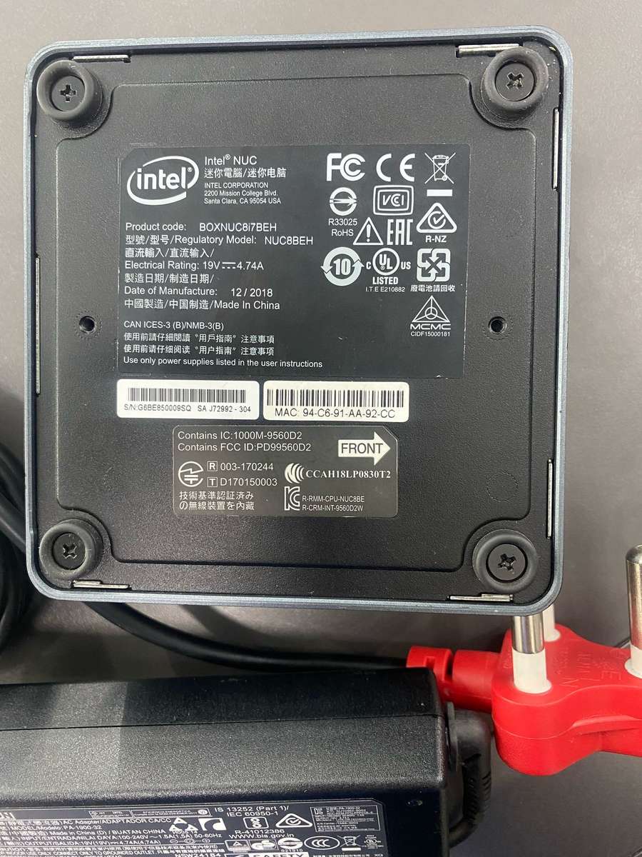 NUC Intel Core i7 8th Gen 256gig nvme 8gig Ram