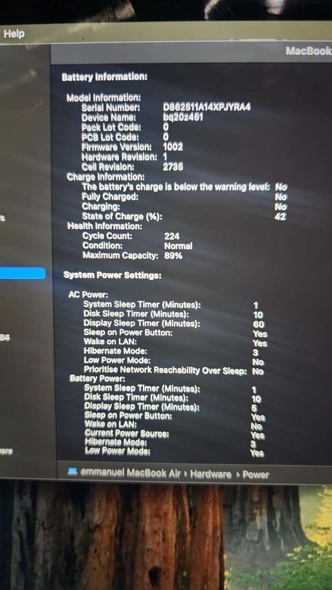 MacBook Air M1 2020 256nvme 8gig ram MacOs Sequoia