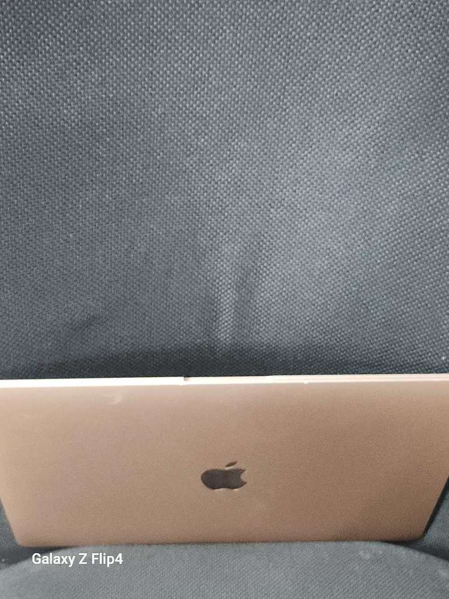 MaCBOOK AIR M1