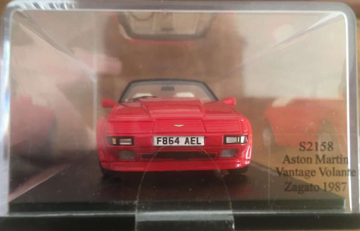 Aston Martin 1987 Vantage Volanta Zagato Spark Red 1-43 Boxed