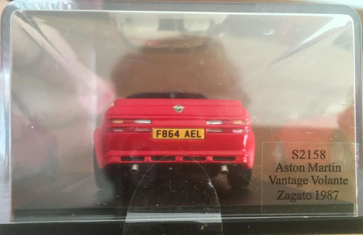 Aston Martin 1987 Vantage Volanta Zagato Spark Red 1-43 Boxed