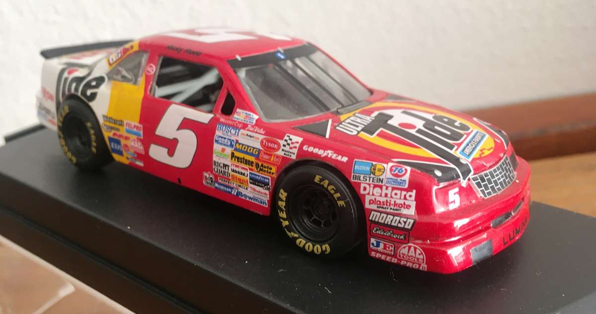 Chevy Lumina 1990 Nascar #5 Quartzo Red&White Boxed 1-43
