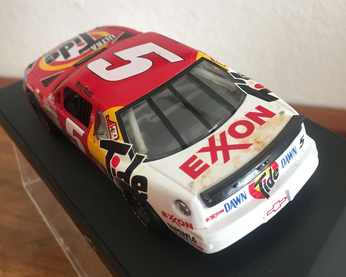 Chevy Lumina 1990 Nascar #5 Quartzo Red&White Boxed 1-43
