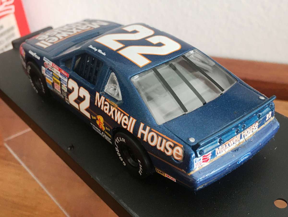 Ford Thunderbird 2008 Nascar #22 Quartzo Blu Boxed 1-43