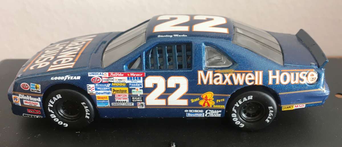 Ford Thunderbird 2008 Nascar #22 Quartzo Blu Boxed 1-43