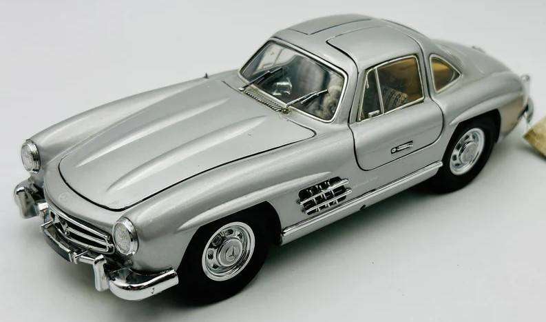 Mercedes-Benz 300SL Gullwing 1954 -- Silver -- Franklin Mint 1-24 Original Box