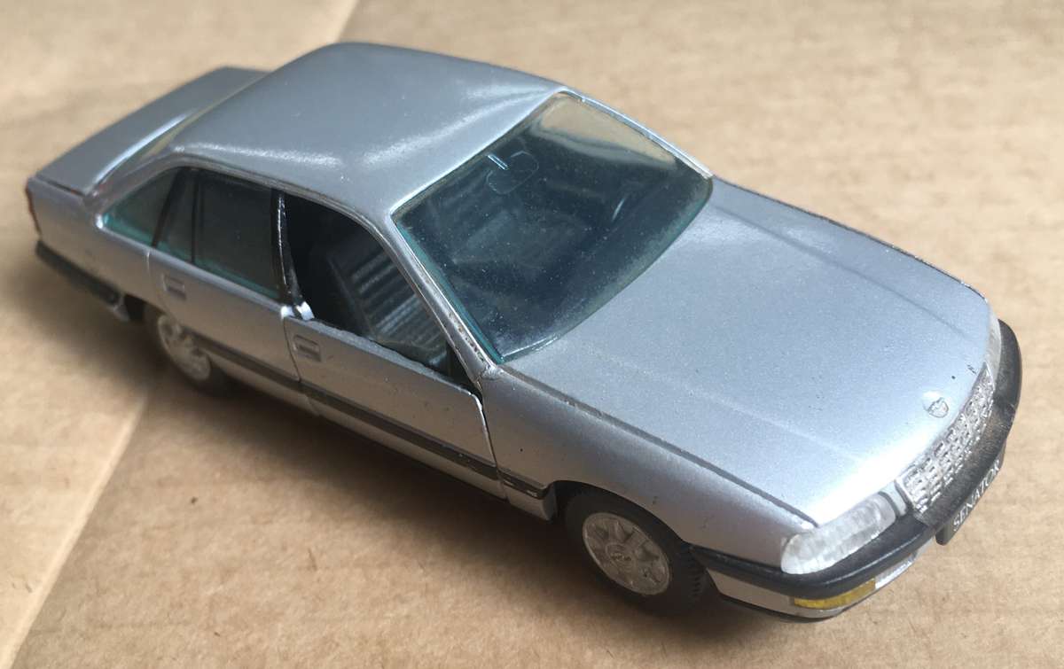 Opel Senator 1987 Gama Silver 1-43 Loose