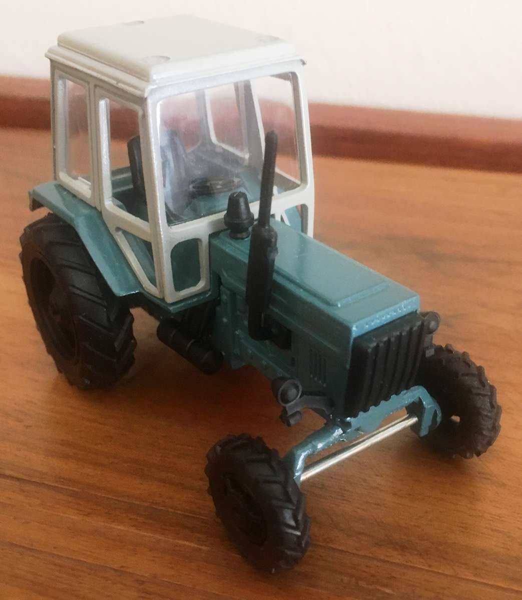 Tractor Balarus 1-43 (Russian model) Tpaktop Blue-White Boxed