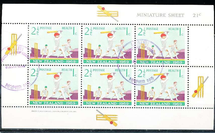 NEW ZEALAND   - 1969     Health Stamps  SHEET   -  FINE   USED