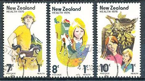 NEW ZEALAND   - 1976    Health Stamps   SET  -    FINE USED