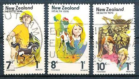 NEW ZEALAND   - 1976    Health Stamps   SET  -    FINE USED