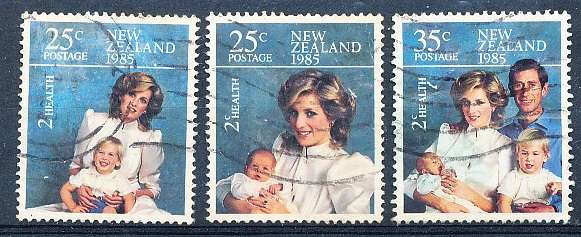 NEW ZEALAND   - 1985  Photographs by Lord Snowdon  -     FINE USED