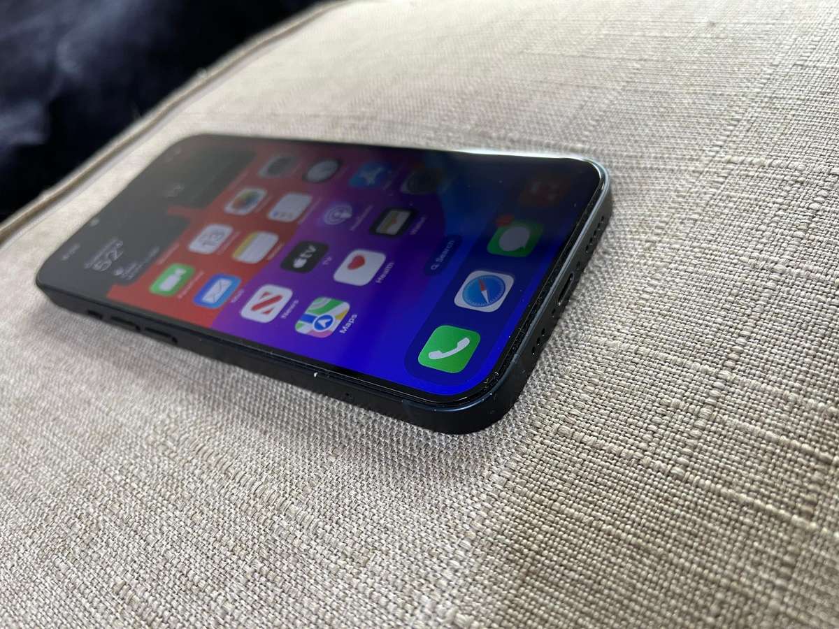 iPhone 13 Midnight Black