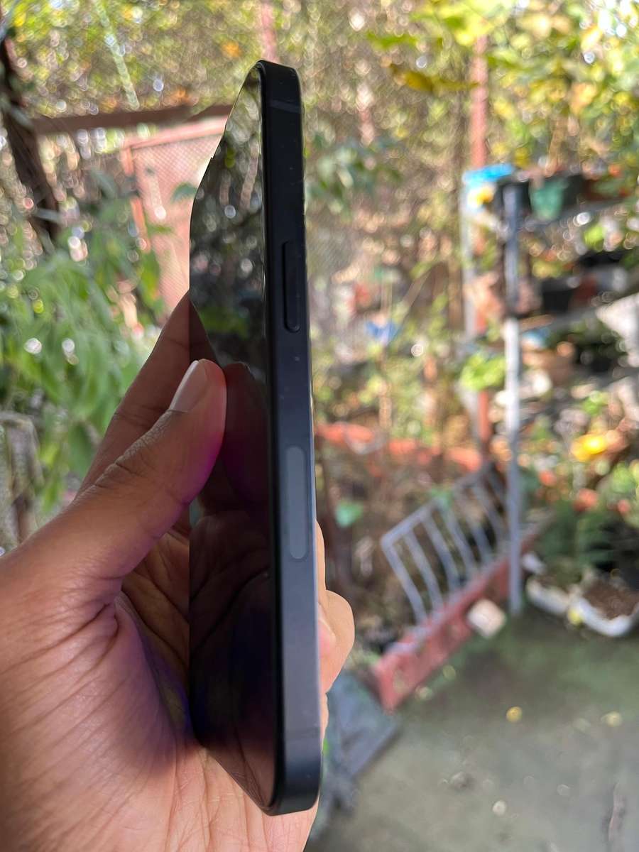 iPhone 13 Midnight Black