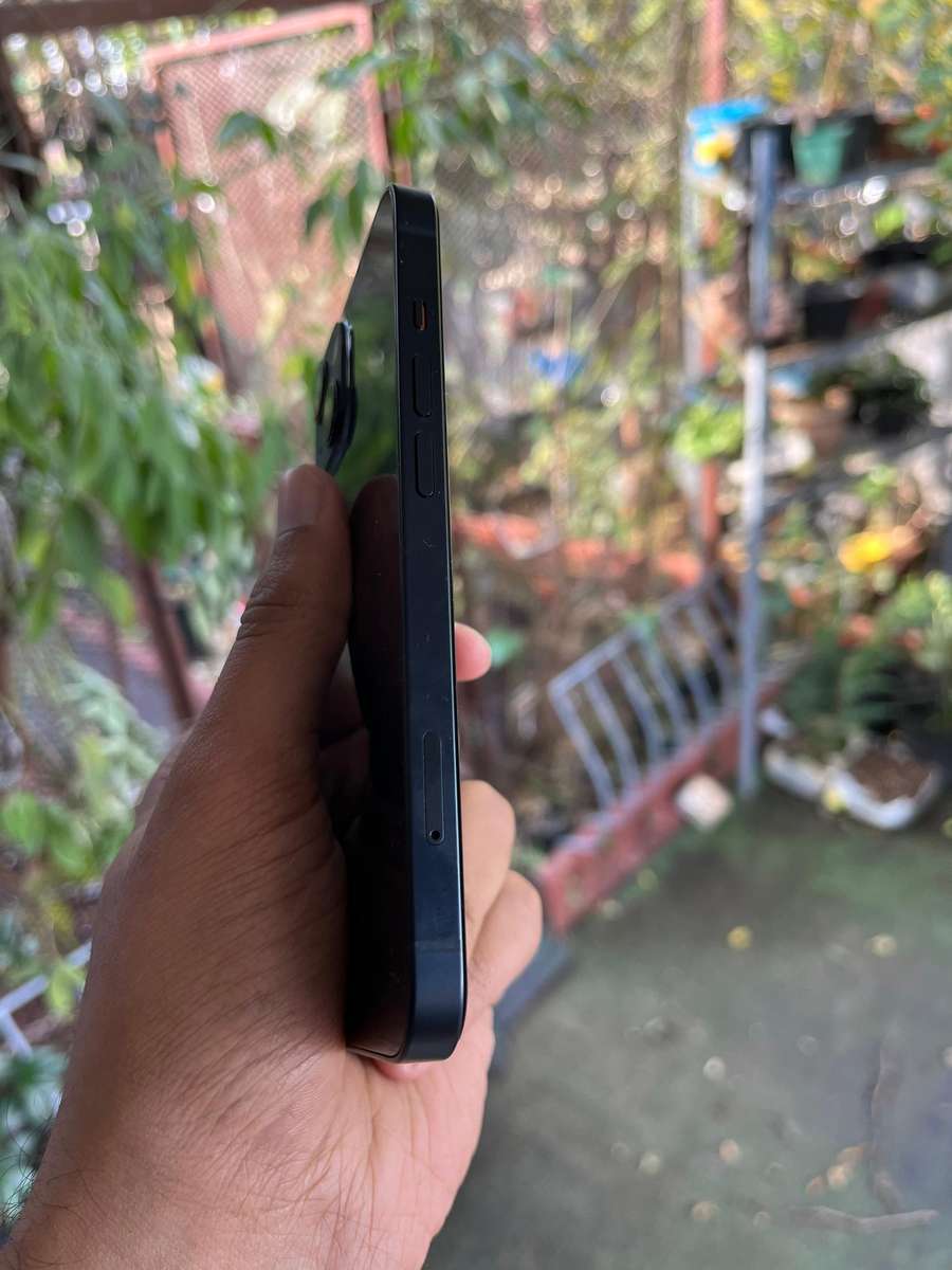 iPhone 13 Midnight Black