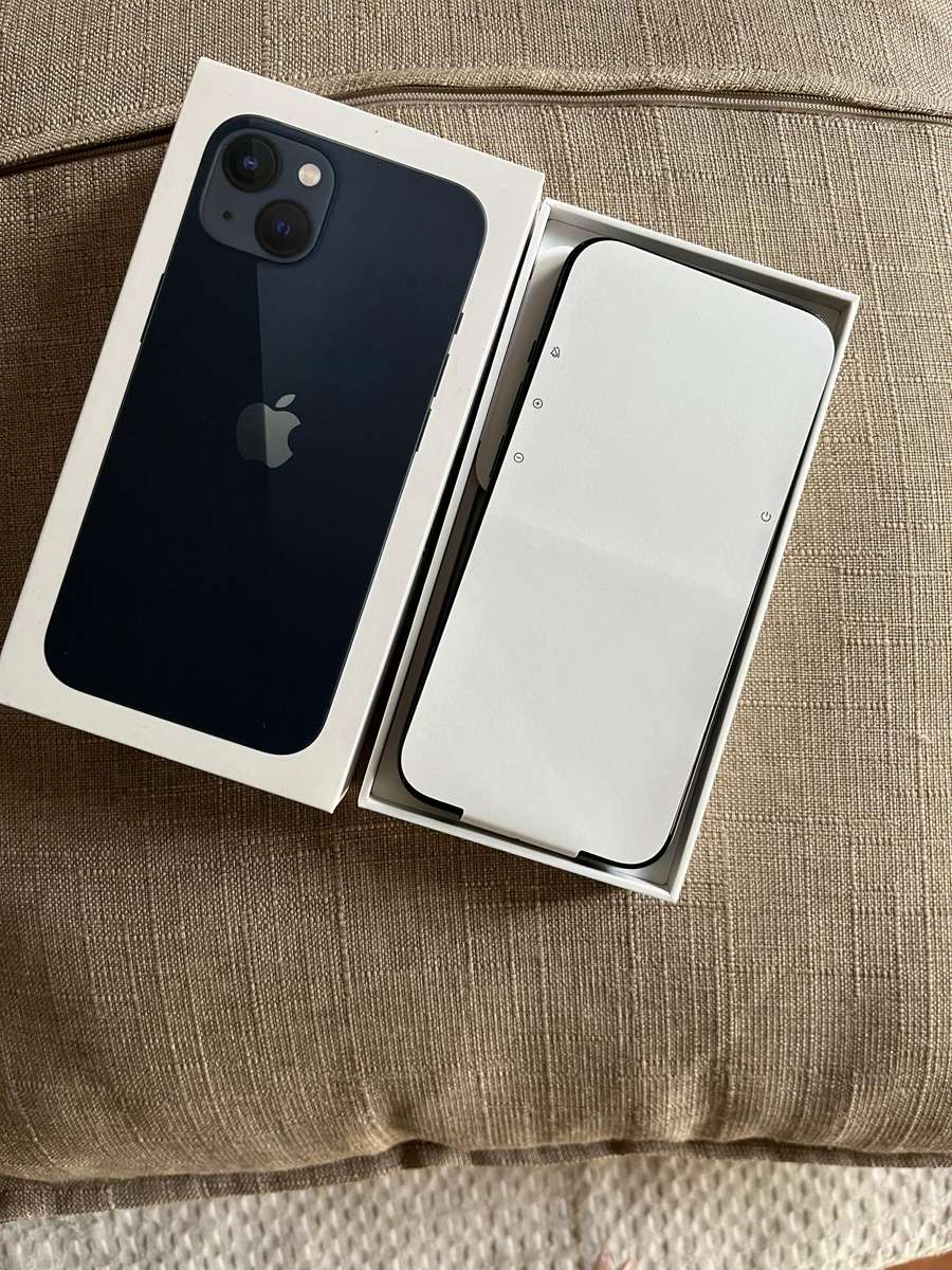 iPhone 13 Midnight Black