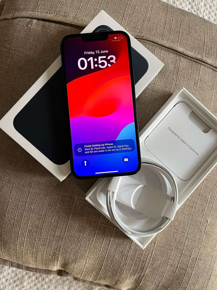 iPhone 13 Midnight Black