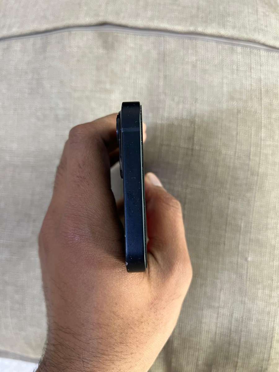 iPhone 13 Midnight Black