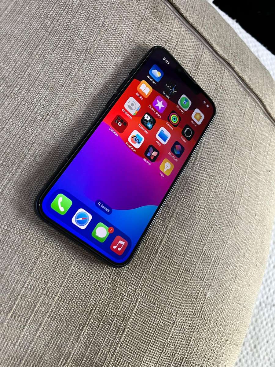 iPhone 13 Midnight Black