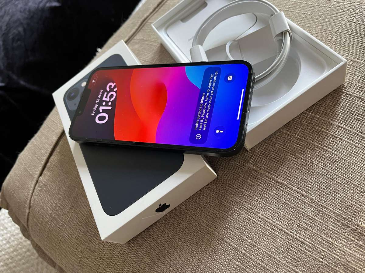 iPhone 13 Midnight Black