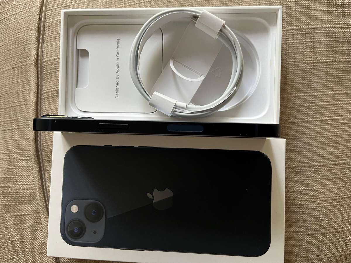 iPhone 13 Midnight Black