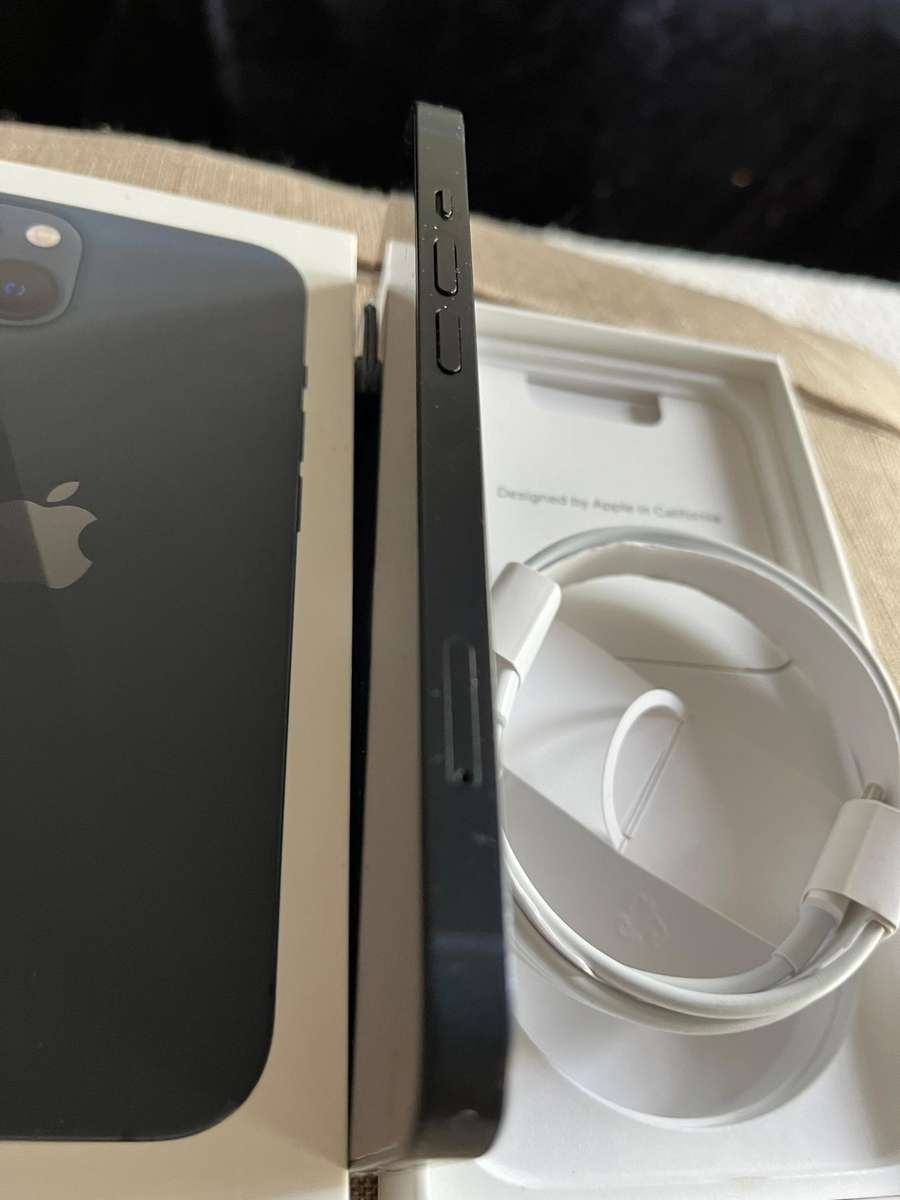 iPhone 13 Midnight Black