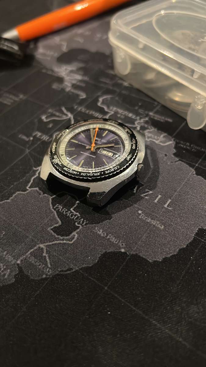 RARE Vintage Topaz / Sicura 200 Worldtimer automatic dive watch