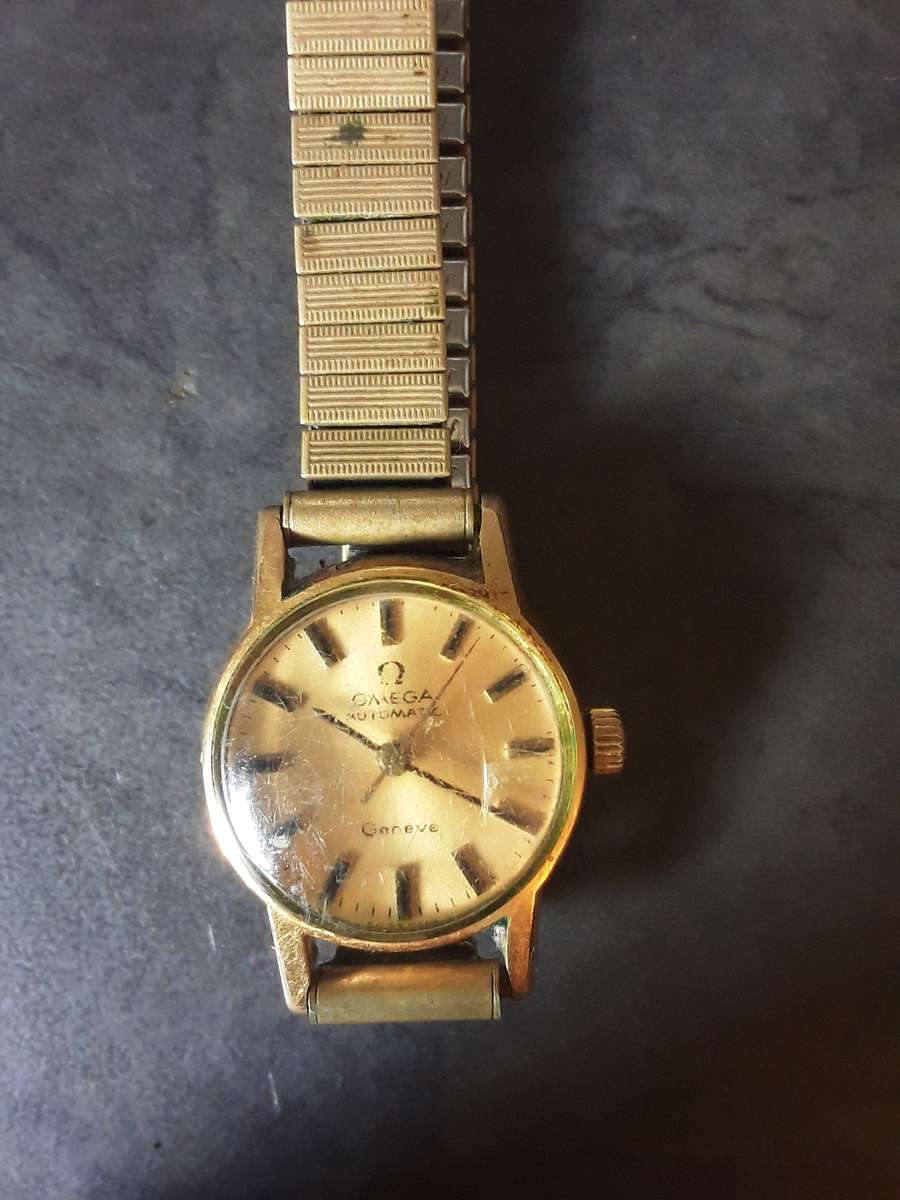 Vintage ladies Omega Gold Geneve Dress Watch