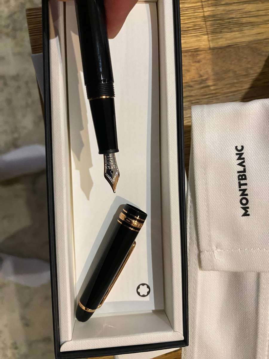 Montblanc Foundation Pen - Meisterstück Rose Gold-Coated Classiq