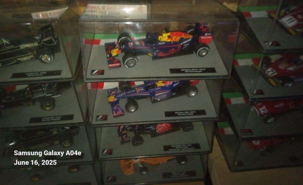 Panini Formula One F1 - The Car Collection 60 Models 1:43  Scale