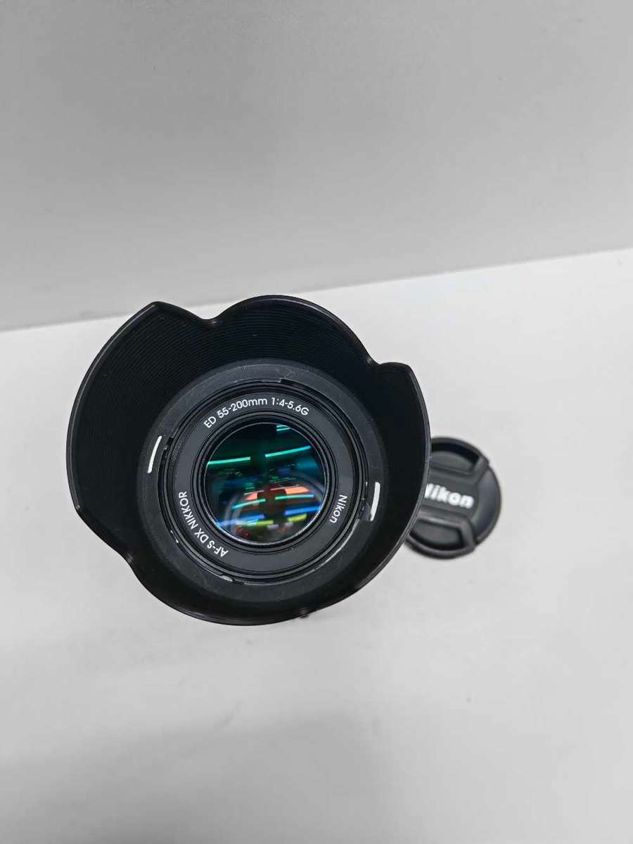 Nikon 55-200mm f4-5.6 G ED lens