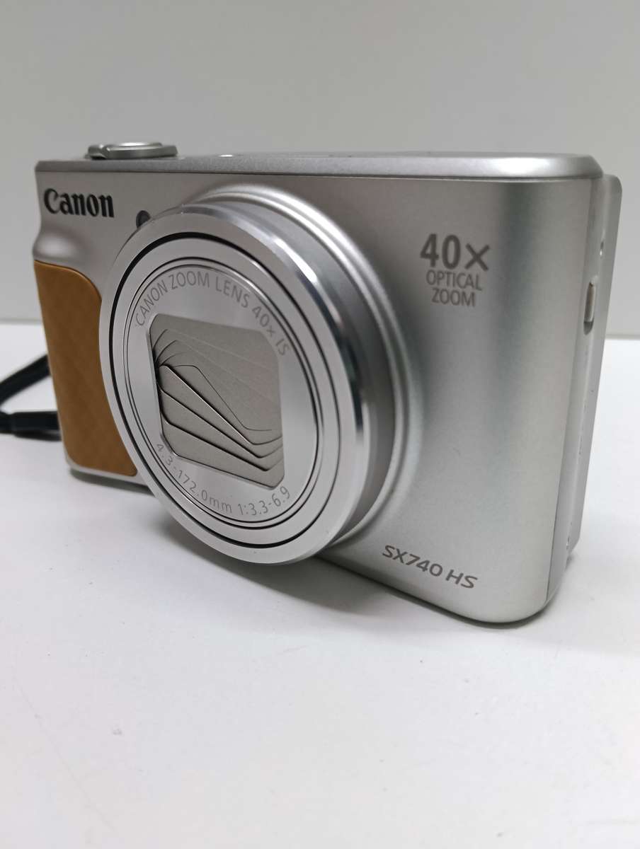 Canon Powershot SX740 HS Digital Camera with 4K video (Silver)